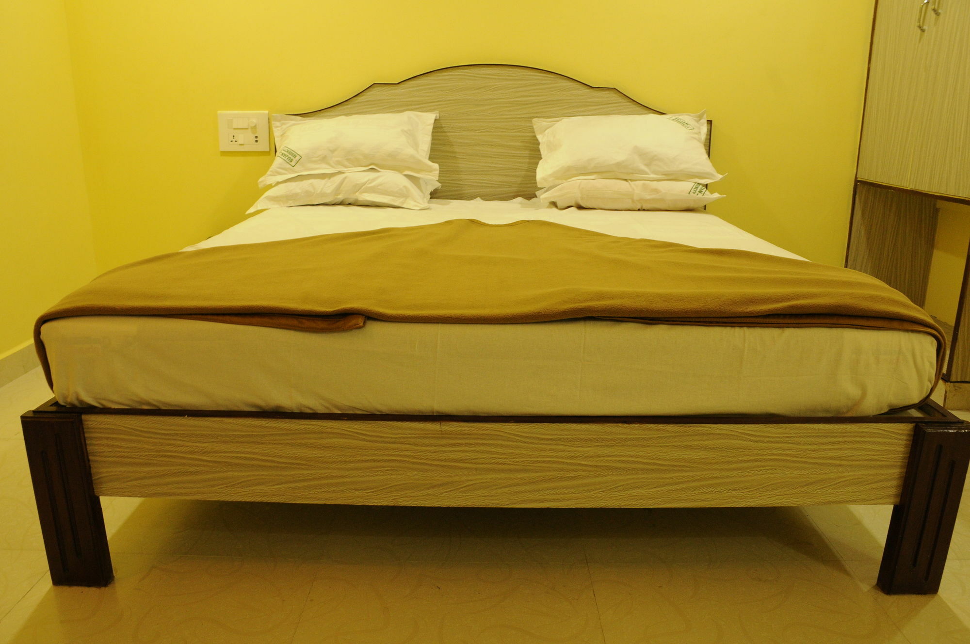 Sujan Residency'S Villa Тирупати Екстериор снимка